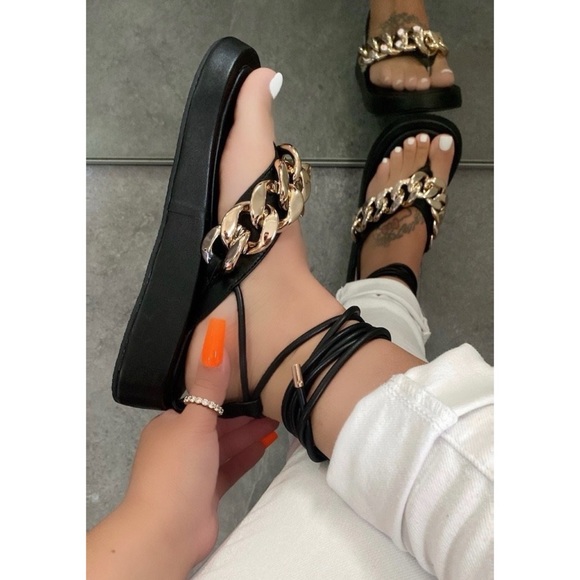 lemonade Shoes - NWT!! Chain Thong Platform Gladiator Sandal- Black